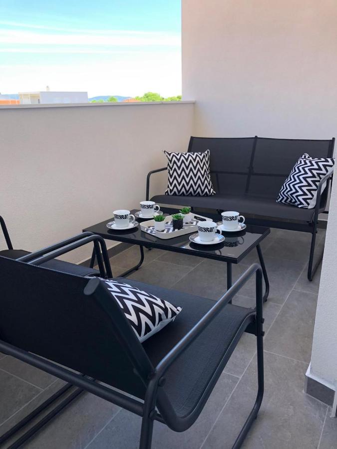 ビビニェApartman Luceアパートメント エクステリア 写真