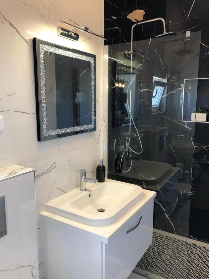 ビビニェApartman Luceアパートメント エクステリア 写真