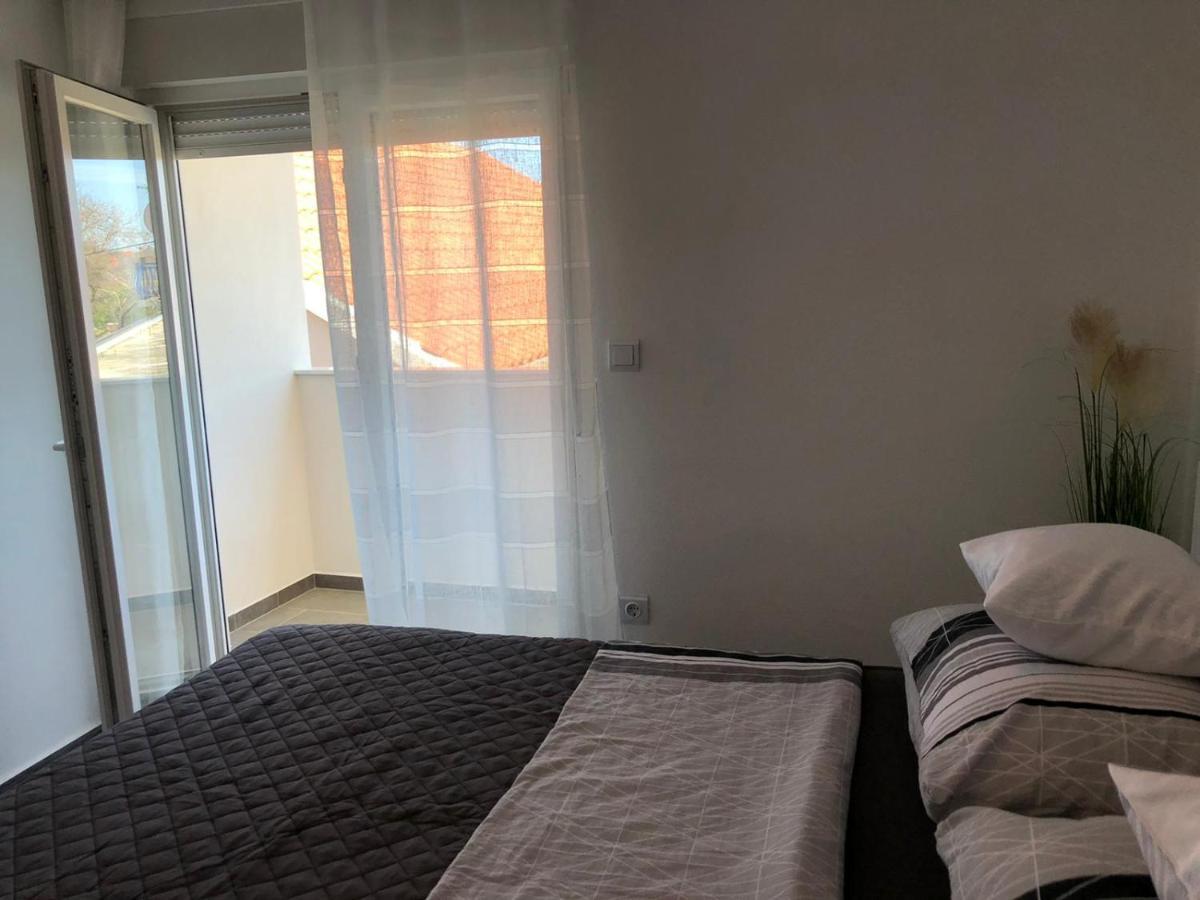 ビビニェApartman Luceアパートメント エクステリア 写真