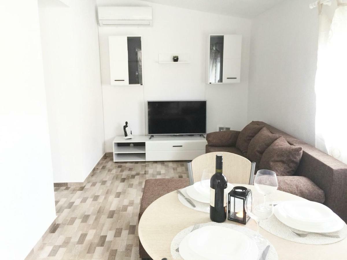 ビビニェApartman Luceアパートメント エクステリア 写真